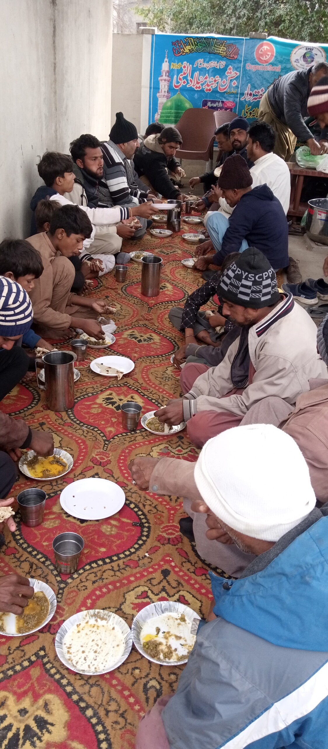 Feed The Hungry In Pakistan (3)